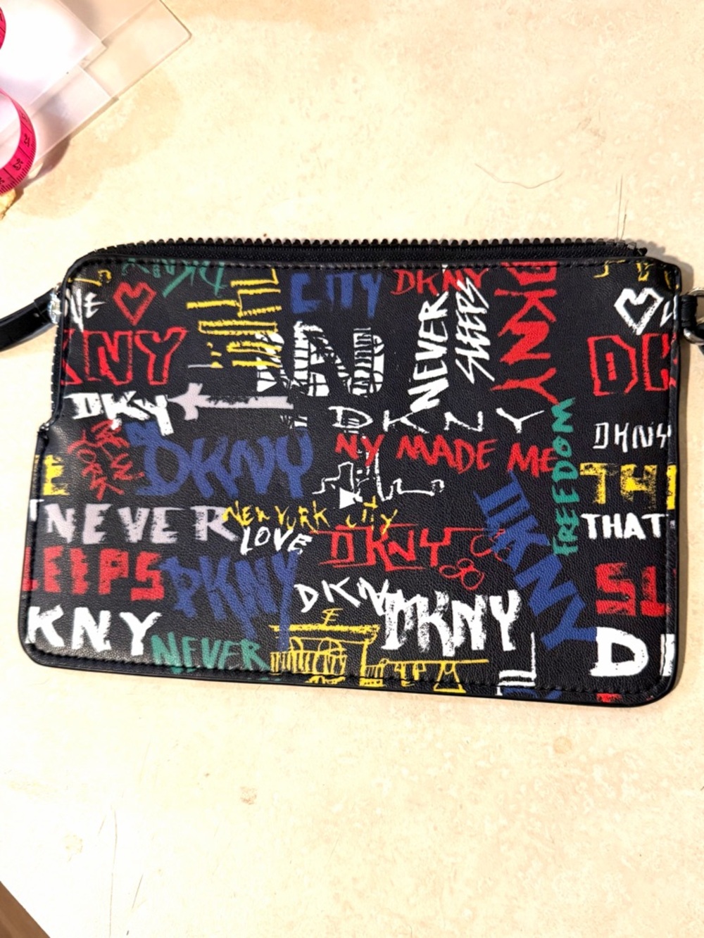 NWOT DKNY Black Multicolor Graffiti Wristlet Pouch - Picture 3 of 6